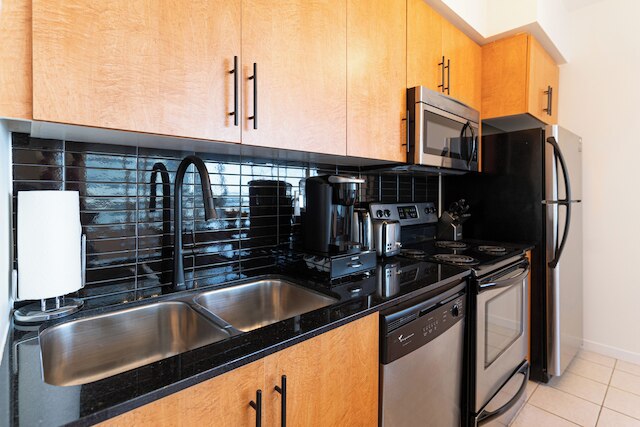 メープル リーフ スクエア エグゼクティブ スイーツ