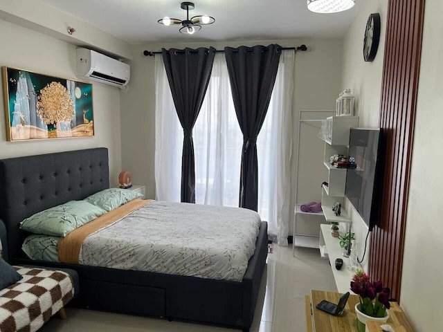 L L I コンドテル