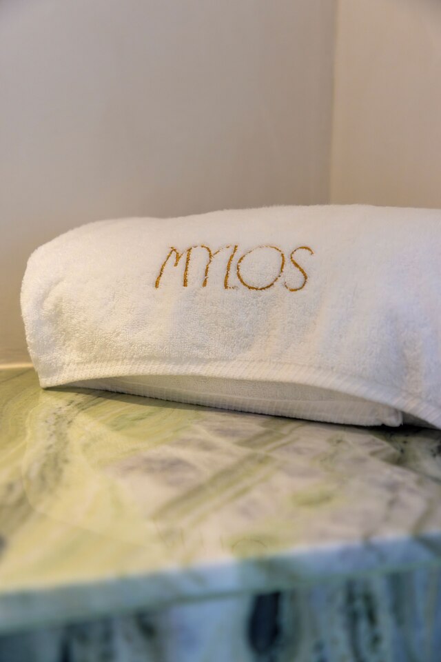 オテル ミロス - カルジェーズ