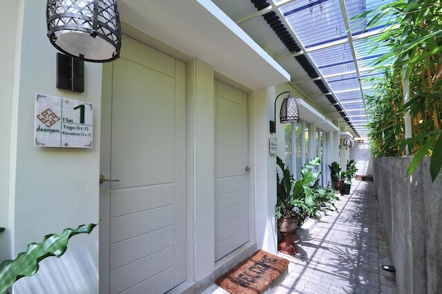 ダシネム ファミリー ホームステイ