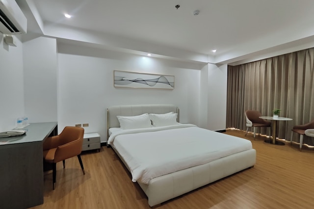 マクタン グランド ゴールデン ホテル