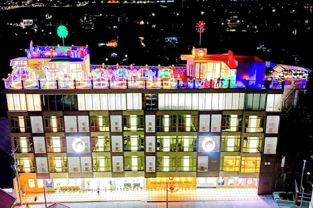 マクタン グランド ゴールデン ホテル