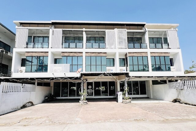 アイ ビュー パーク 2