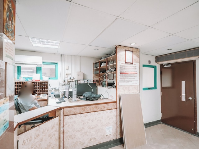 ア ホテル デスカー ステイ フロム 10PM トゥ 9AM