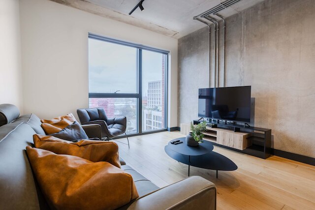 マロン スイート 2ベッドルーム シティ ウォークス