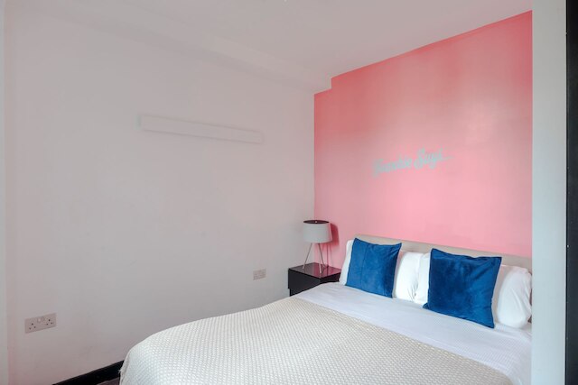 ザ スレイケーション クリブ - ソーホー - バイ フランキー セイズ