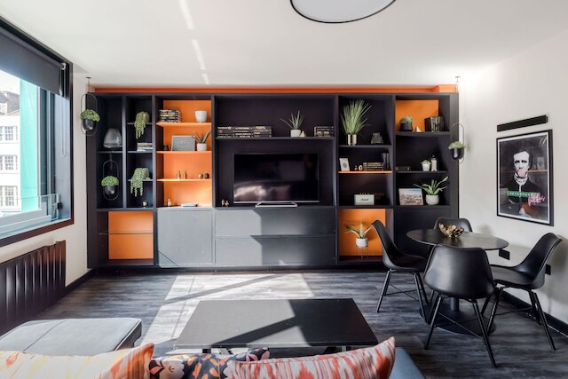 ザ ピーチズ クリーム - ソーホー - バイ フランキー セイズ