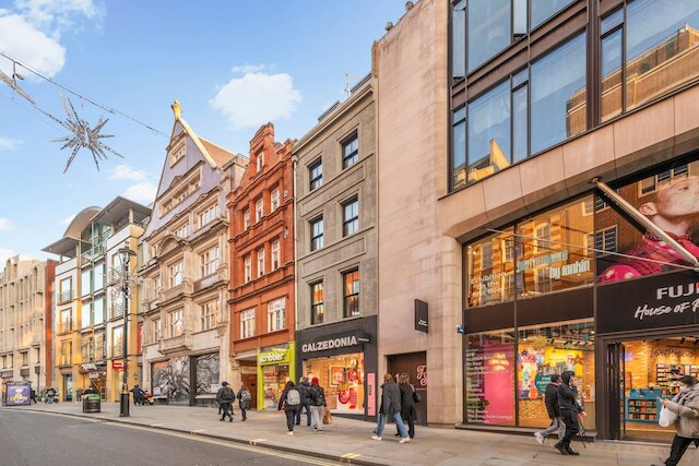 ザ ソーシャライト - コヴェントガーデン - バイ フランキー セイズ