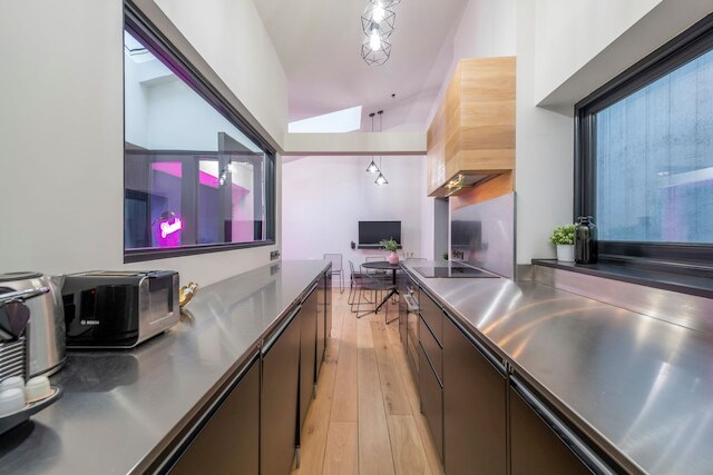 ザ インスタ プレイハウス - コベントガーデン - バイ フランキー セイズ