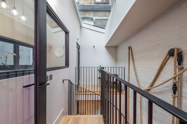 ザ インスタ プレイハウス - コベントガーデン - バイ フランキー セイズ