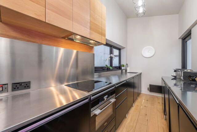 ザ インスタ プレイハウス - コベントガーデン - バイ フランキー セイズ