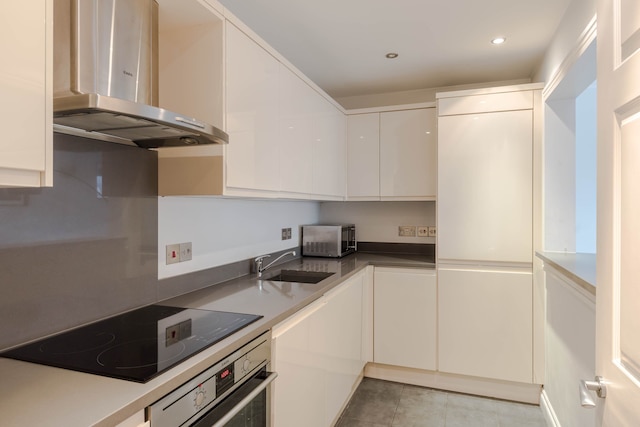 チャーター ラックス - コベントガーデン - バイ フランキー セイズ