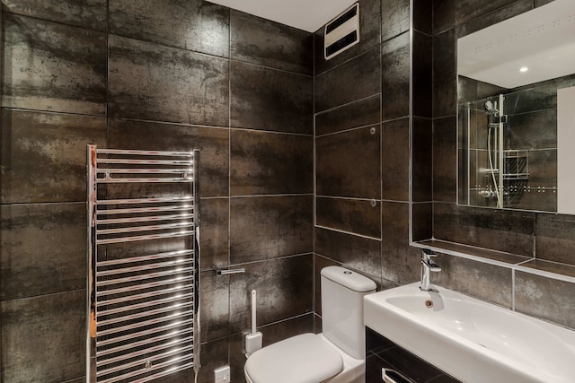 チャーター ラックス - コベントガーデン - バイ フランキー セイズ