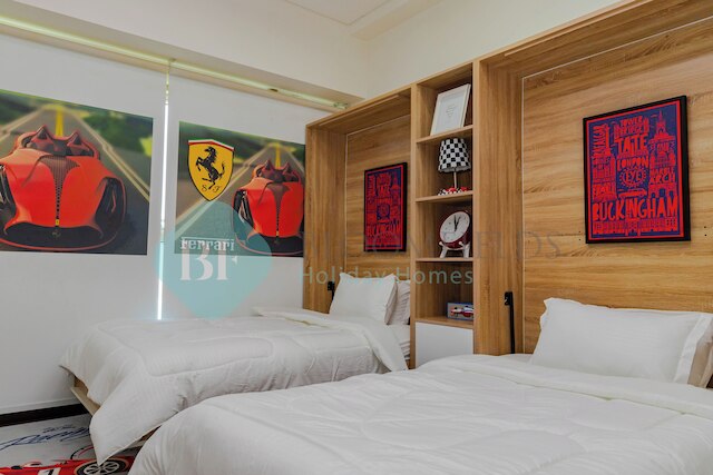 ブルームフィールズ グランデュール 3ベッドルーム イン ウェーブ タワー