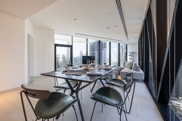 マーキス 2505 ビジネス ベイ