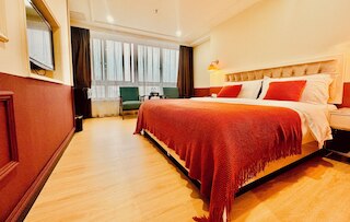 Carnation Business Hotel