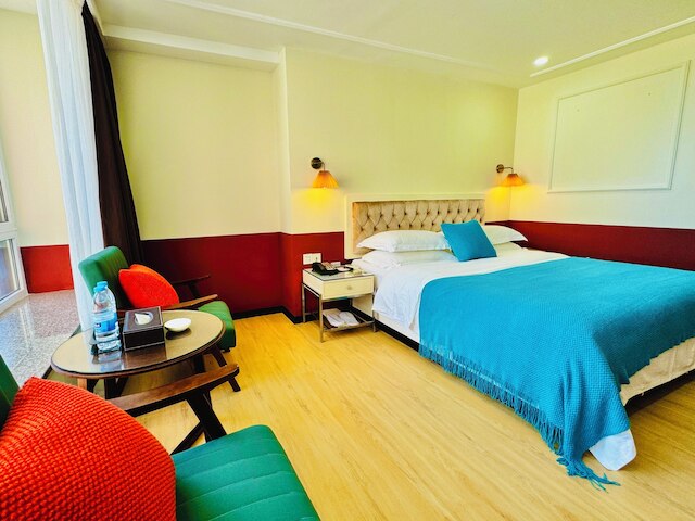 Carnation Business Hotel