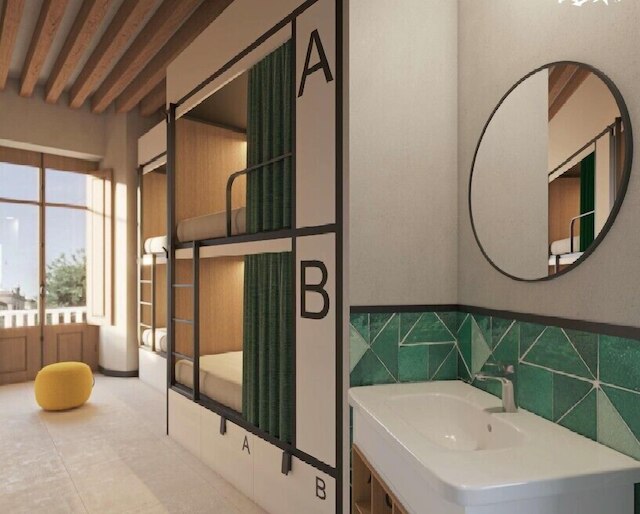 ザ セントラル ハウス グラナダ エルビラ ホステル