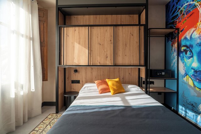 ザ セントラル ハウス グラナダ エルビラ ホステル