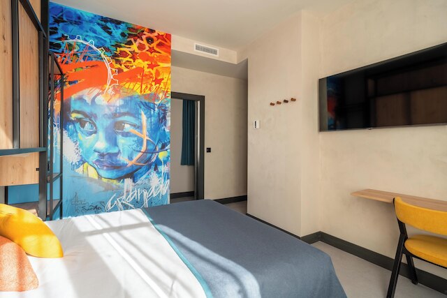 ザ セントラル ハウス グラナダ エルビラ ホステル