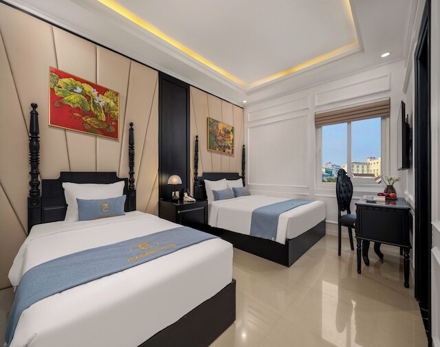 エレガント ホテル