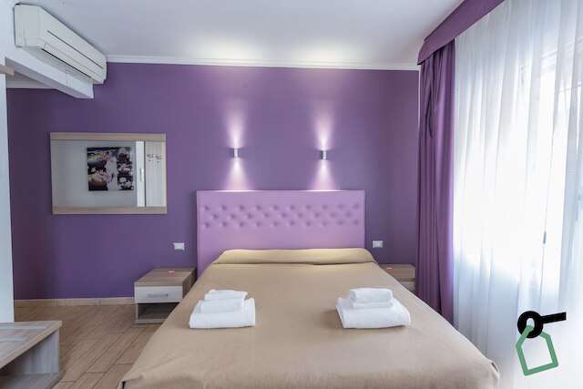 ホリデイ ルーム コレクション - ローマ バルベリーニ