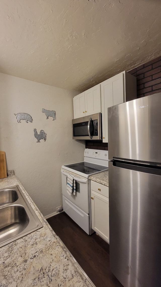 パイン グローブ - コージー テンペ 1ベッドルーム アパートメント