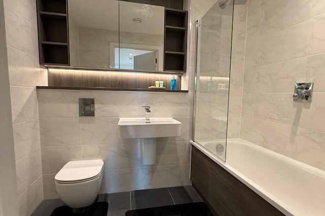 アパートメント スリープス 6 ウィズ トゥー バスルームズ