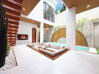 ヴィラ ケラナ ジンバラン