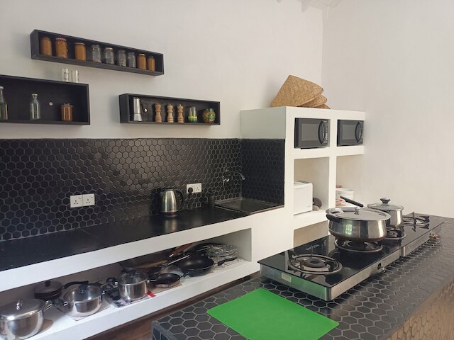 9 プロビンセス エステート