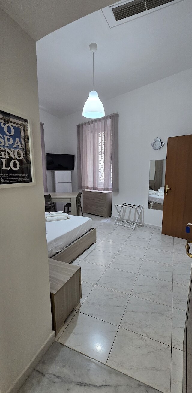 ラ ディモーラ ディ パルテノペ