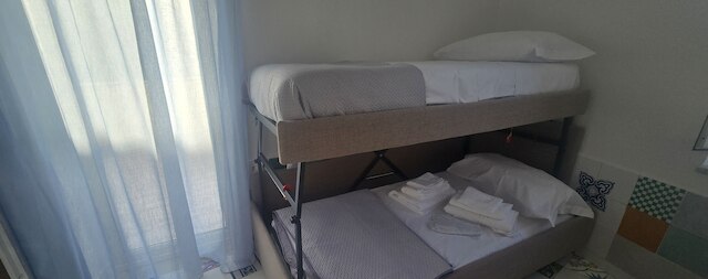 ラ ディモーラ ディ パルテノペ