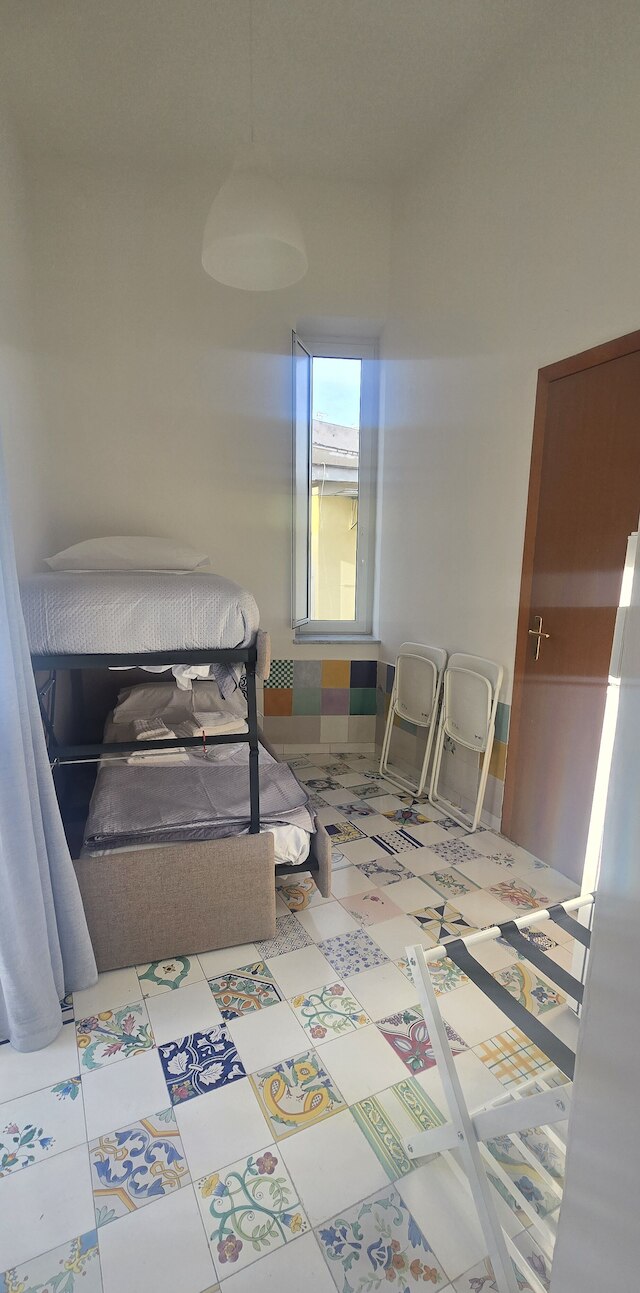 ラ ディモーラ ディ パルテノペ