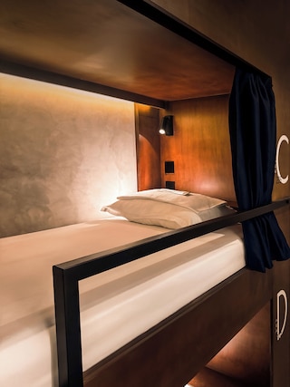 ヤマト ホステル