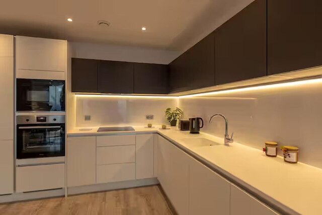 2ベッドルーム - スリープス4 - パーキング - セントラル - シティビュー