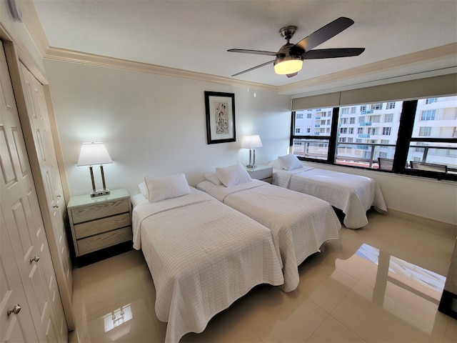 アレクサンダー 81921 6 ベッドルーム アパート