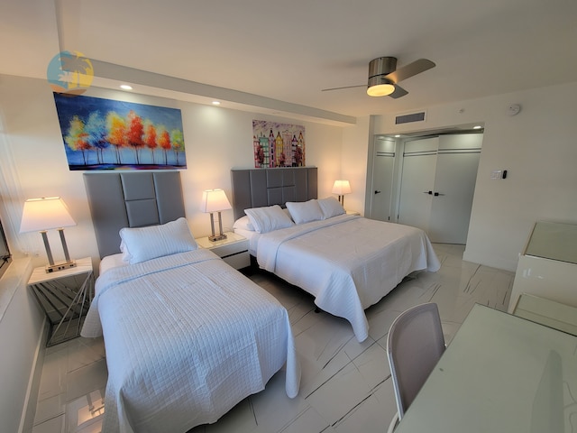 アレクサンダー 903 4 ベッドルーム アパート