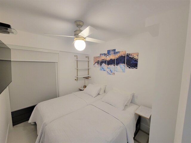 アレクサンダー 1102 2 ベッドルーム アパート