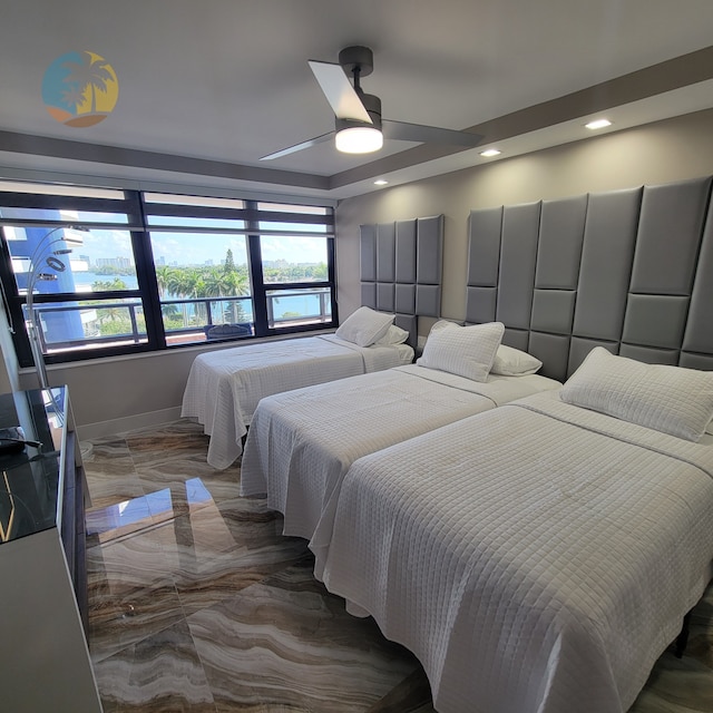 アレクサンダー 821 4 ベッドルーム アパートメント