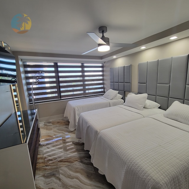 アレクサンダー 821 4 ベッドルーム アパートメント