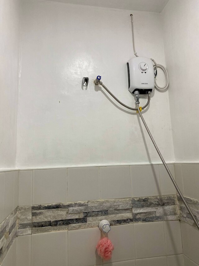 マボロ アパートメント ホーリー ネーム セブ シティ フィリピン