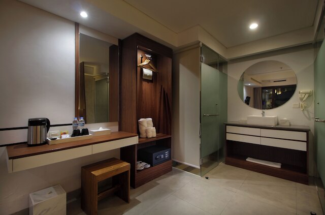 ナディ ホテル レギャン