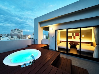 レイサー沖縄那覇美栄橋