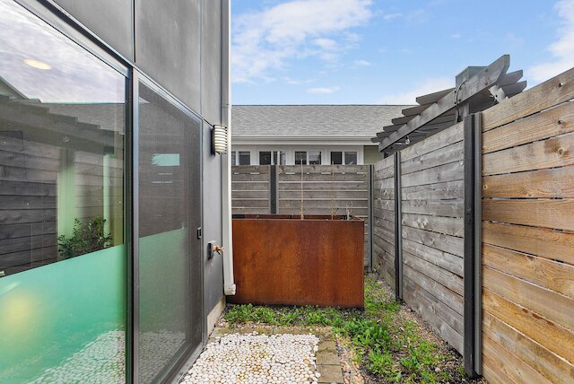 エンバー & グロー ロフト リトリート