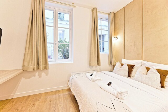 スーパーブ エアコンディションド フラット ギャラリー ラファイエット