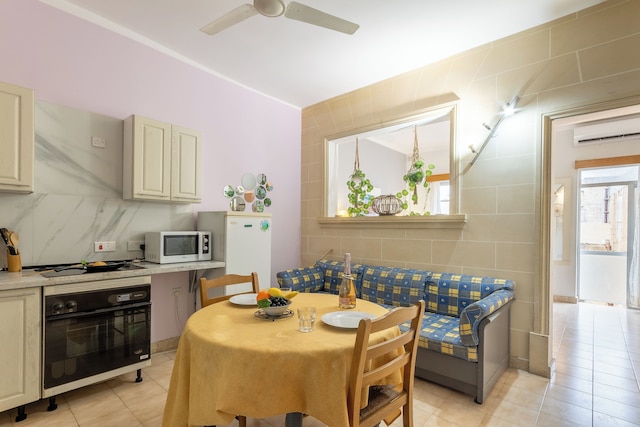 エグザイルズベイ - ステファネラ アパート 6