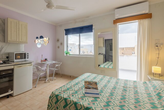 エグザイルズビーチ - ステファネラ スタジオ 12