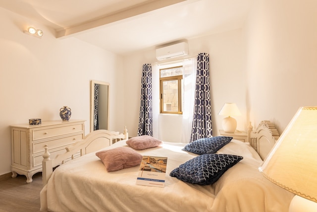 マグニフィセント シービュー ペントハウス コスピクア