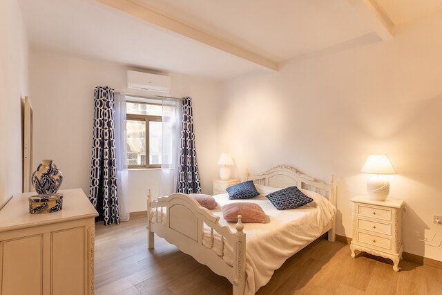 マグニフィセント シービュー ペントハウス コスピクア