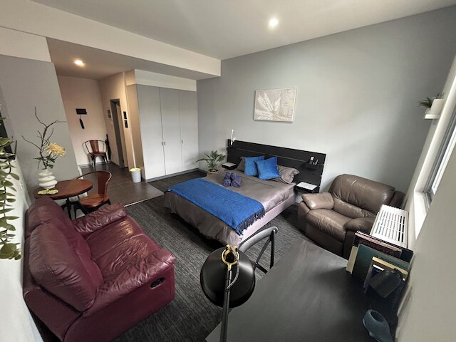 アルストン アパートメンツ ホテル